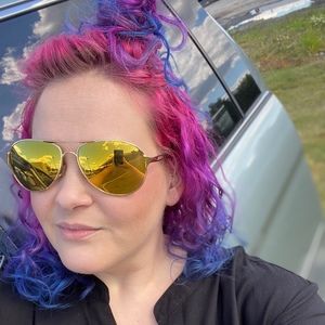 Meet your Posher, Lianna